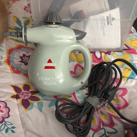 Bissell SteamShot Deluxe Handheld Steamer - Picture 3 of 10